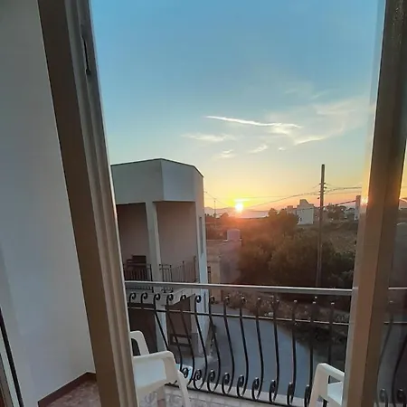 Prázdninový dům The House Of The Islands Sea View *